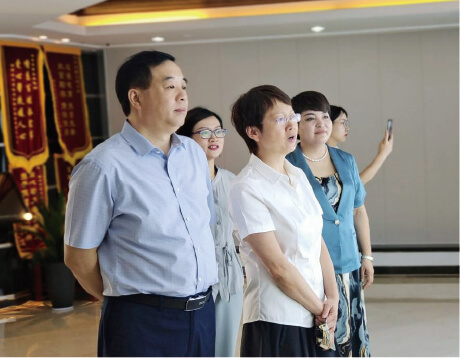 达漫电商- 湖南省乡村振兴局产业指导处处长唐蓉莅临公司指导工作。